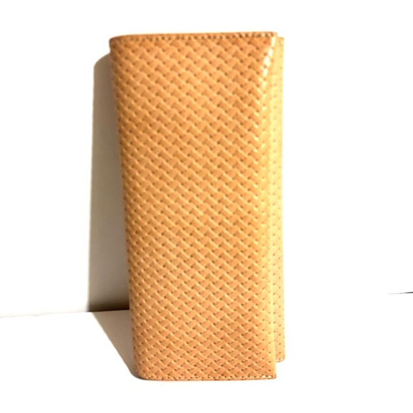 Able Tan Woven Wallet with Intricate Design - Picture 4 of 5